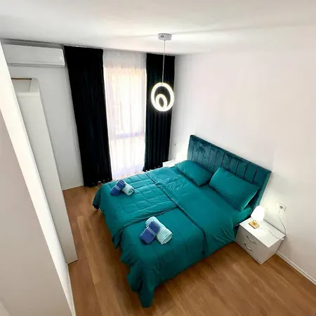 Apartment Turquoise By Tok